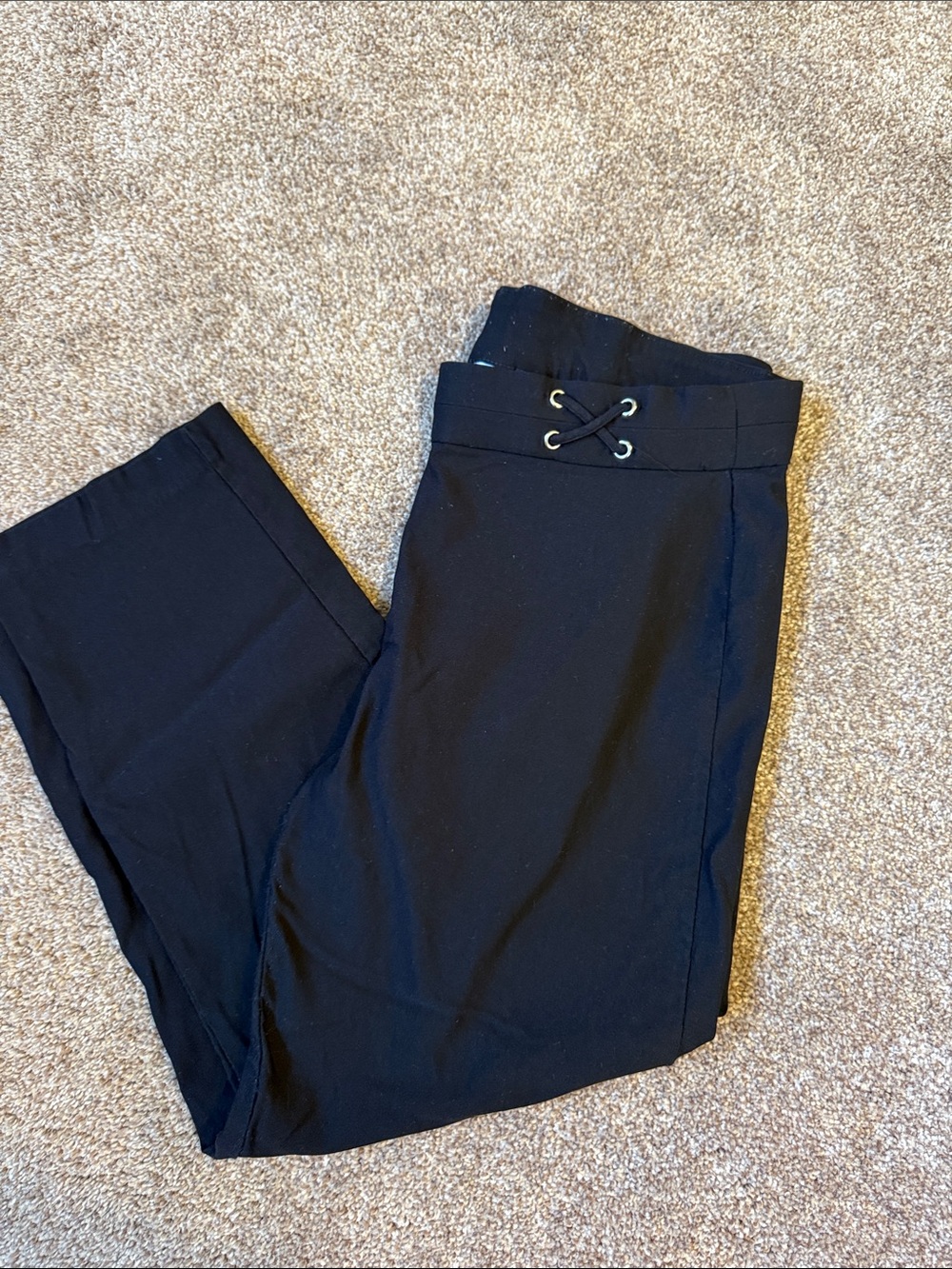 Black High-Waist Lace-Up Capri Ponte Pants